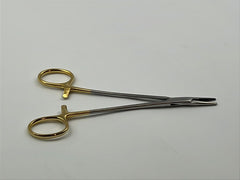 Needle Holder